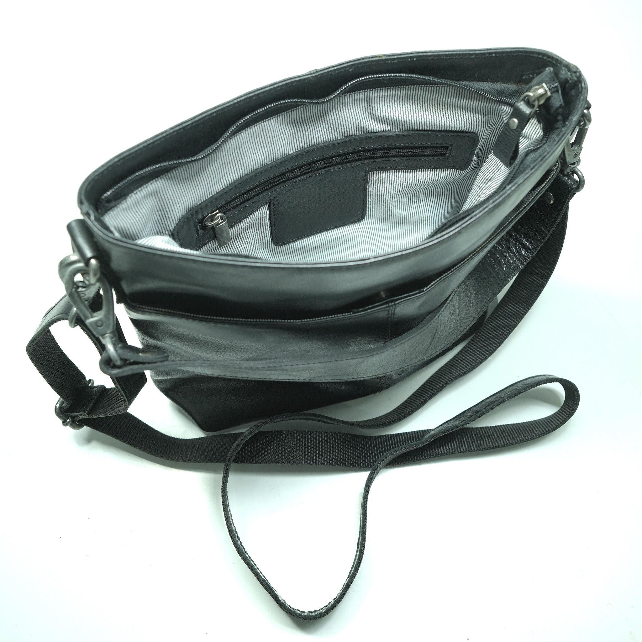 Carryall Shoulder Bag – GW657701